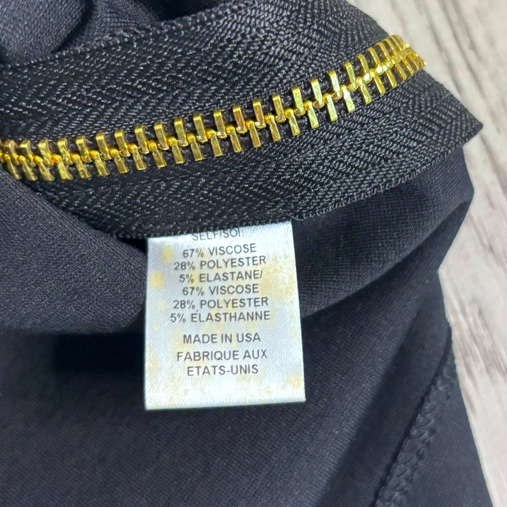 NWOT Haute Hippie Bodycon Black Mini Skirt With Gold Zippers On Sides Size 8 - Picture 5 of 7